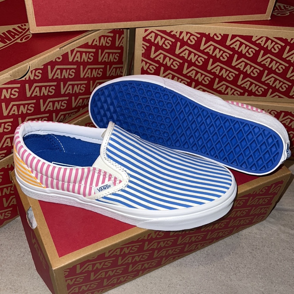 ๐ VANS SLIP ON DECK CLUB SHOES STRIPPED ๐ - Picture 8 of 11